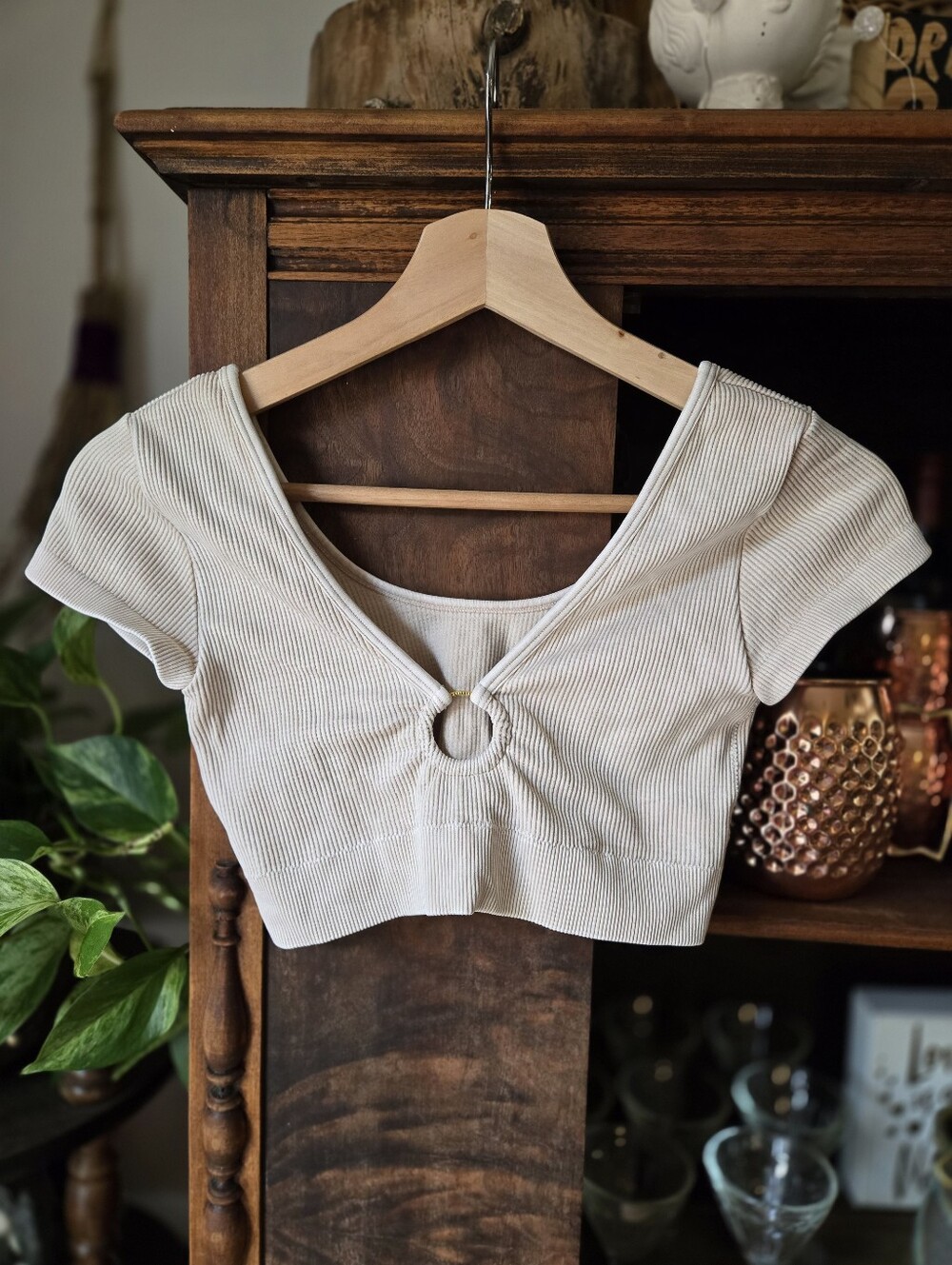 AERIE Cropped Ribbed Ring-Front Top in Cream, Small